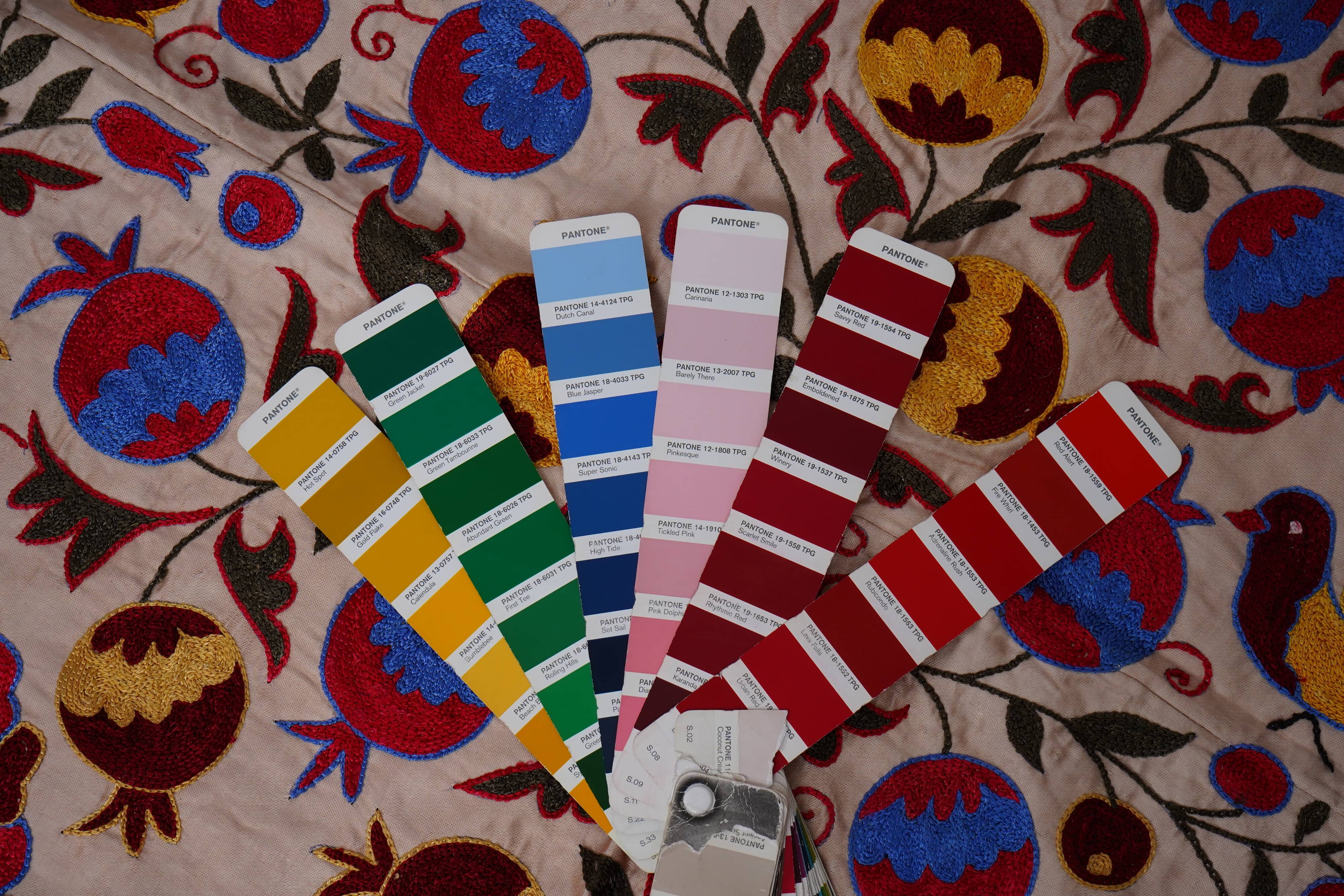 Hand-knotted rug, vintage Turkish rug 104x185 cm