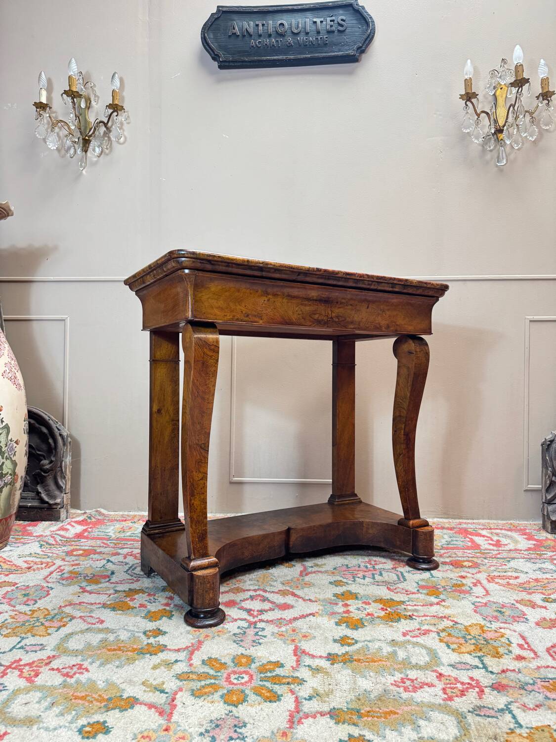 Console in flamed walnut from the louis philippe period, 19th century