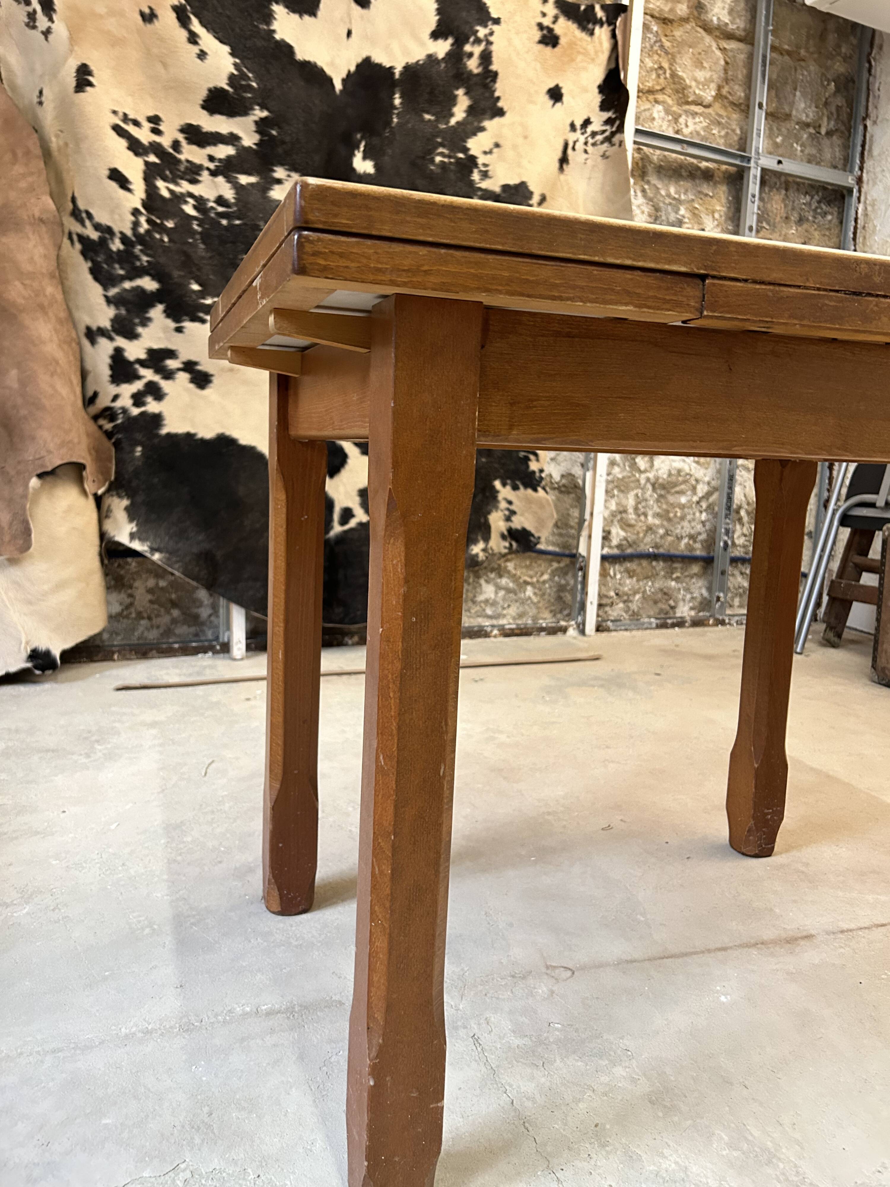 Table extensible en  bois et mosaïque