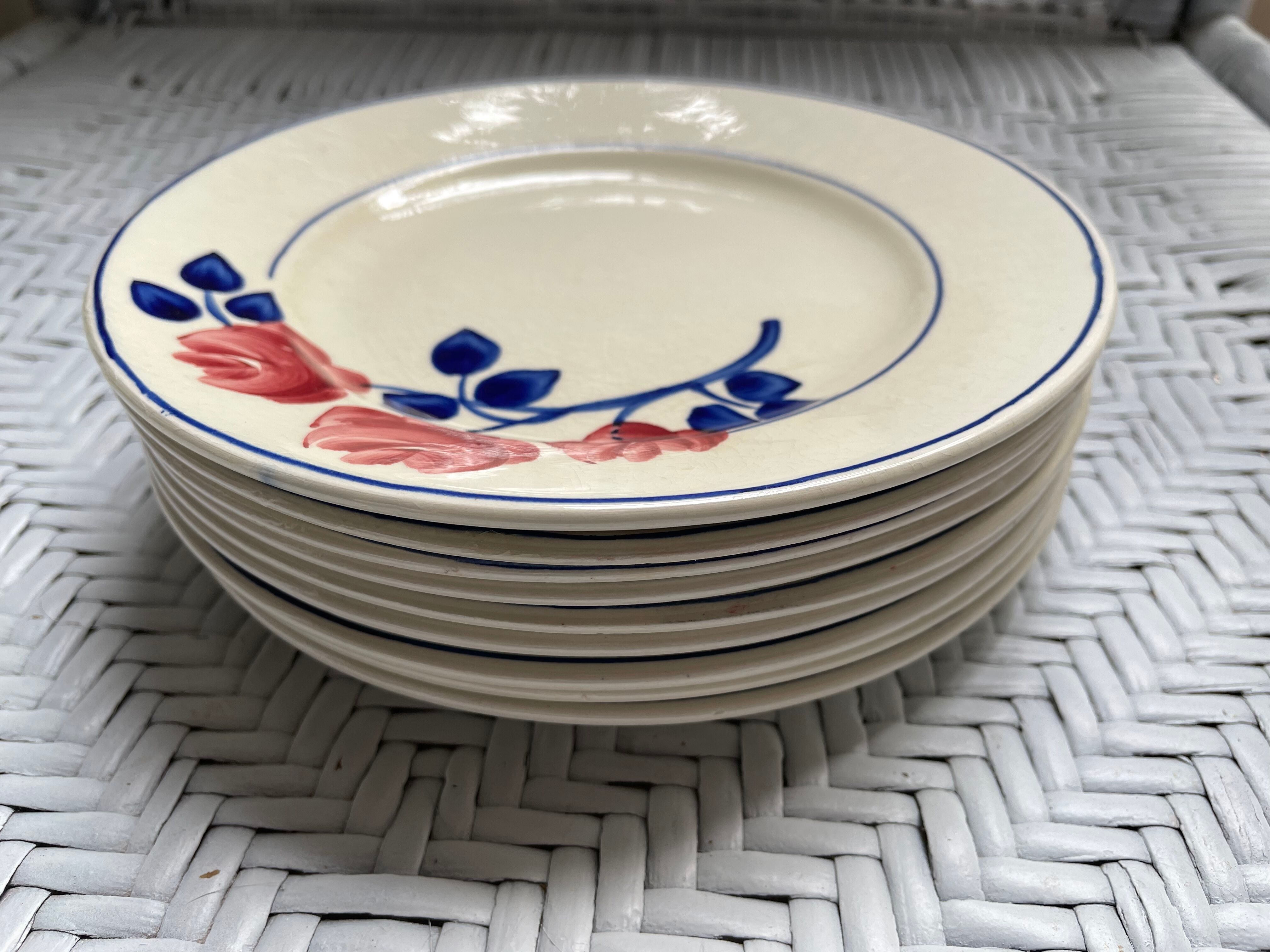 Dessert plates decorated with HBCM roses