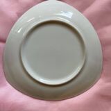 Set of 4 triangular dessert plates.