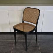Lot de 2 chaises n°811 d’après Hoffmann, années 1990