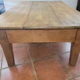 Old coffee table 125/77cms