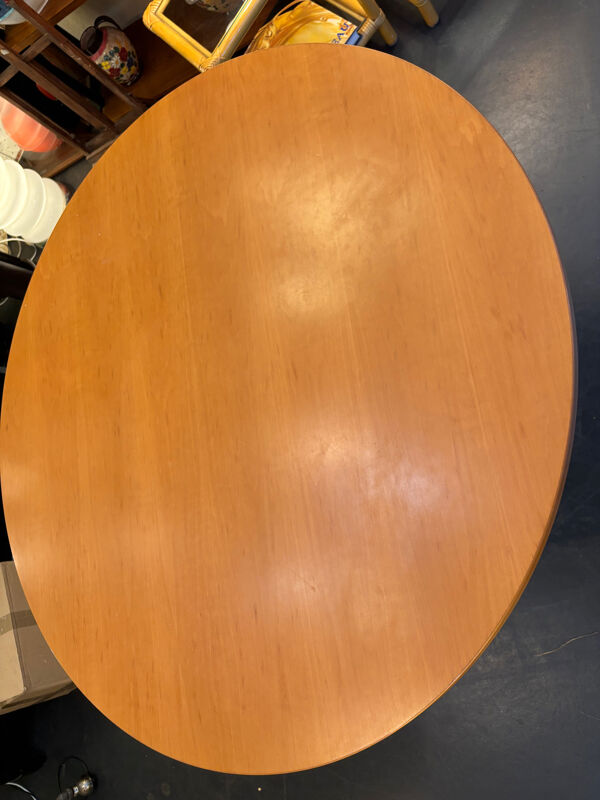 Grande table ronde Eames par Charles & Ray Eames – édition Vitra