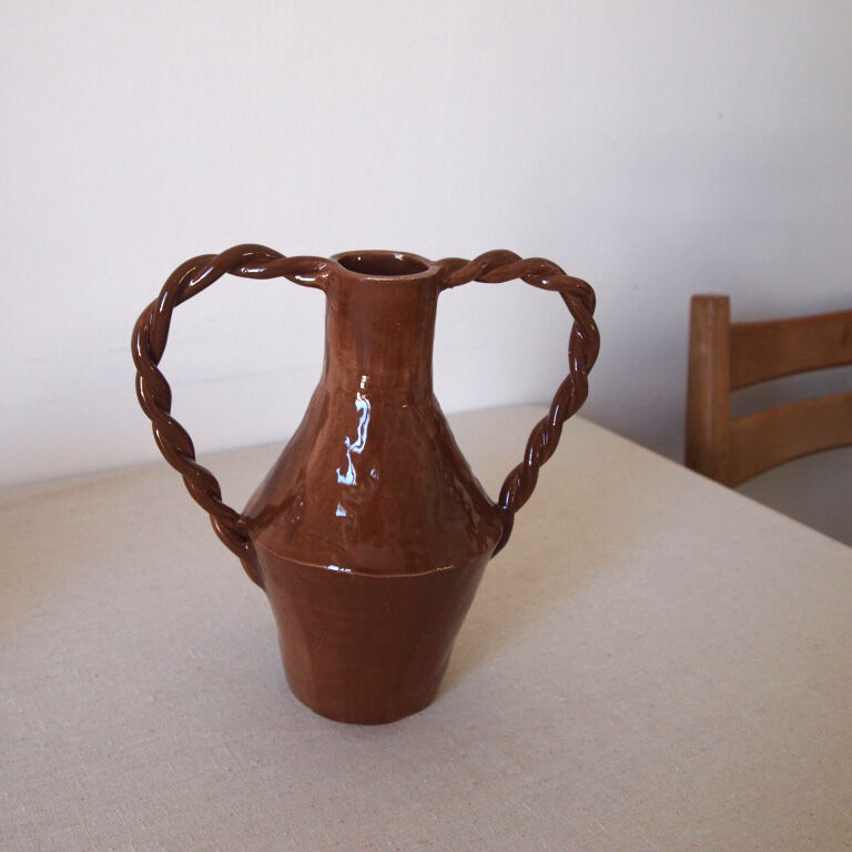 Vase amphore torsade