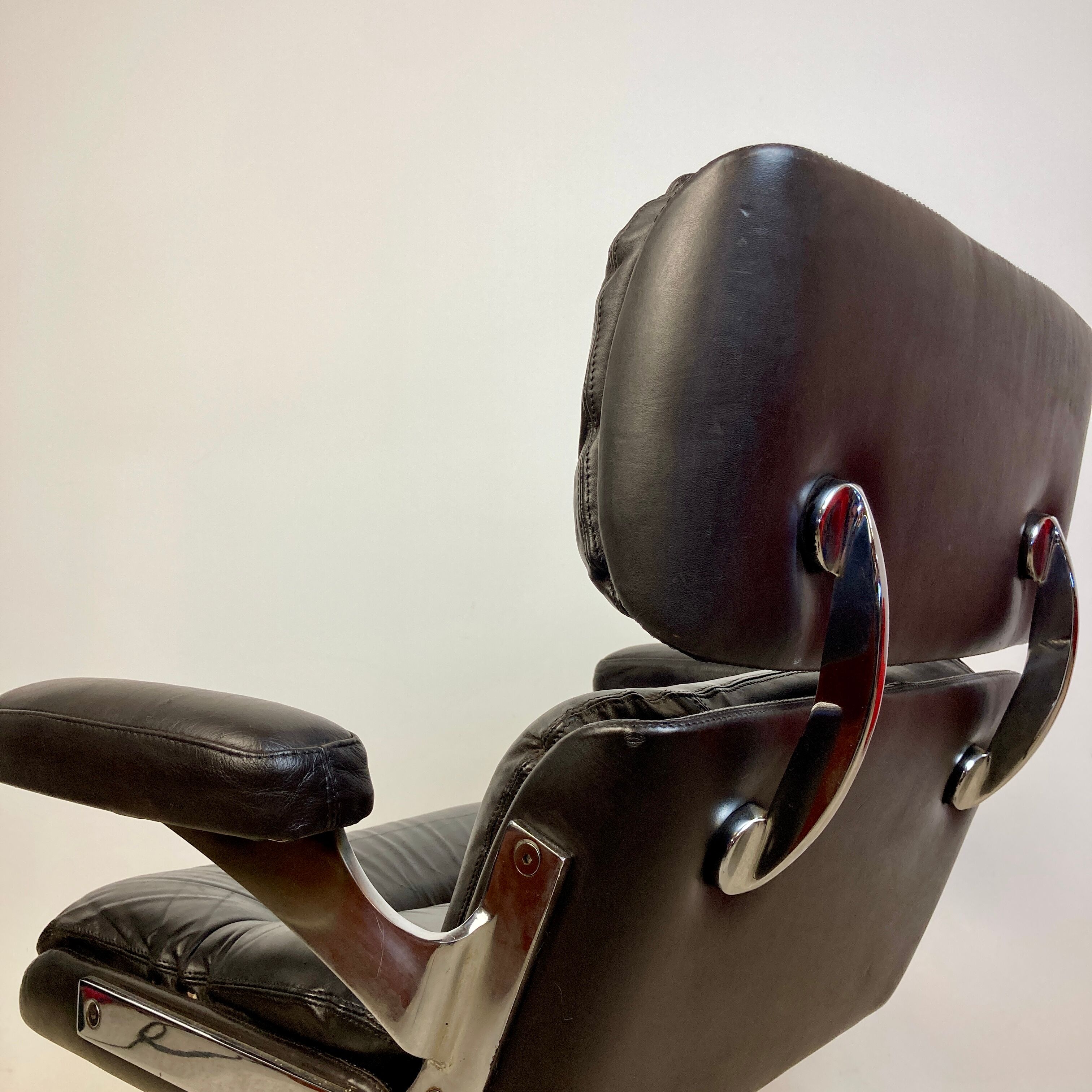 Office armchair design Martin Stoll, 1970.