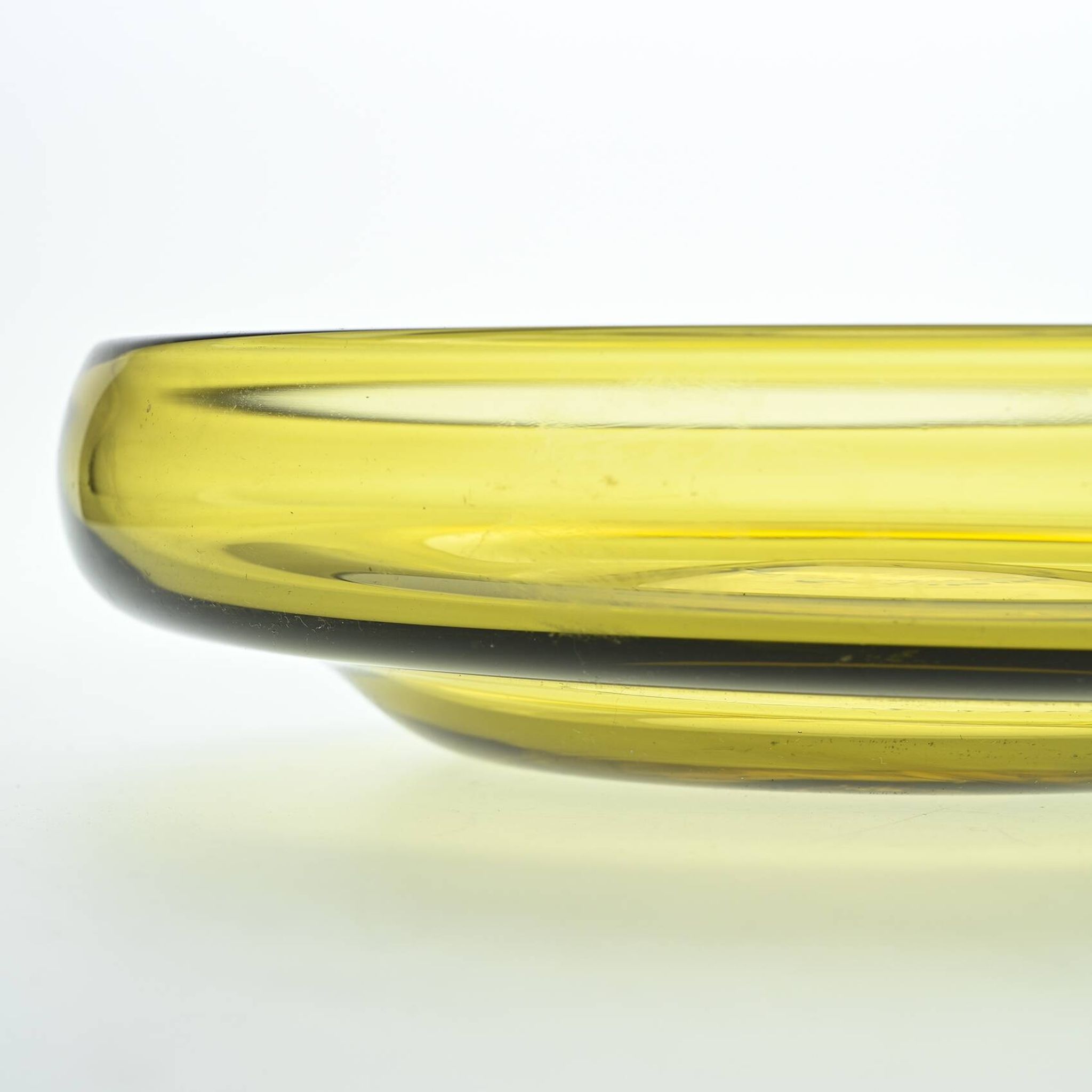 Coupe à fruits en verre soufflé par Claude Morin, circa 1975