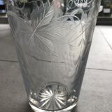 Vase en cristal ciselé avec cerclage en métal argenté