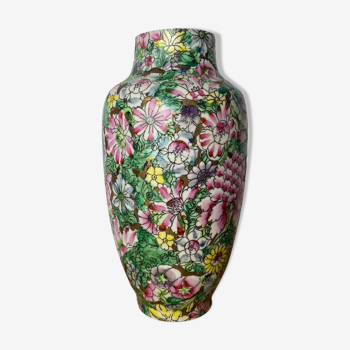 Vase thousand flowers China period Republic 1912-1950