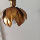 Flower ceiling light in gilded metal