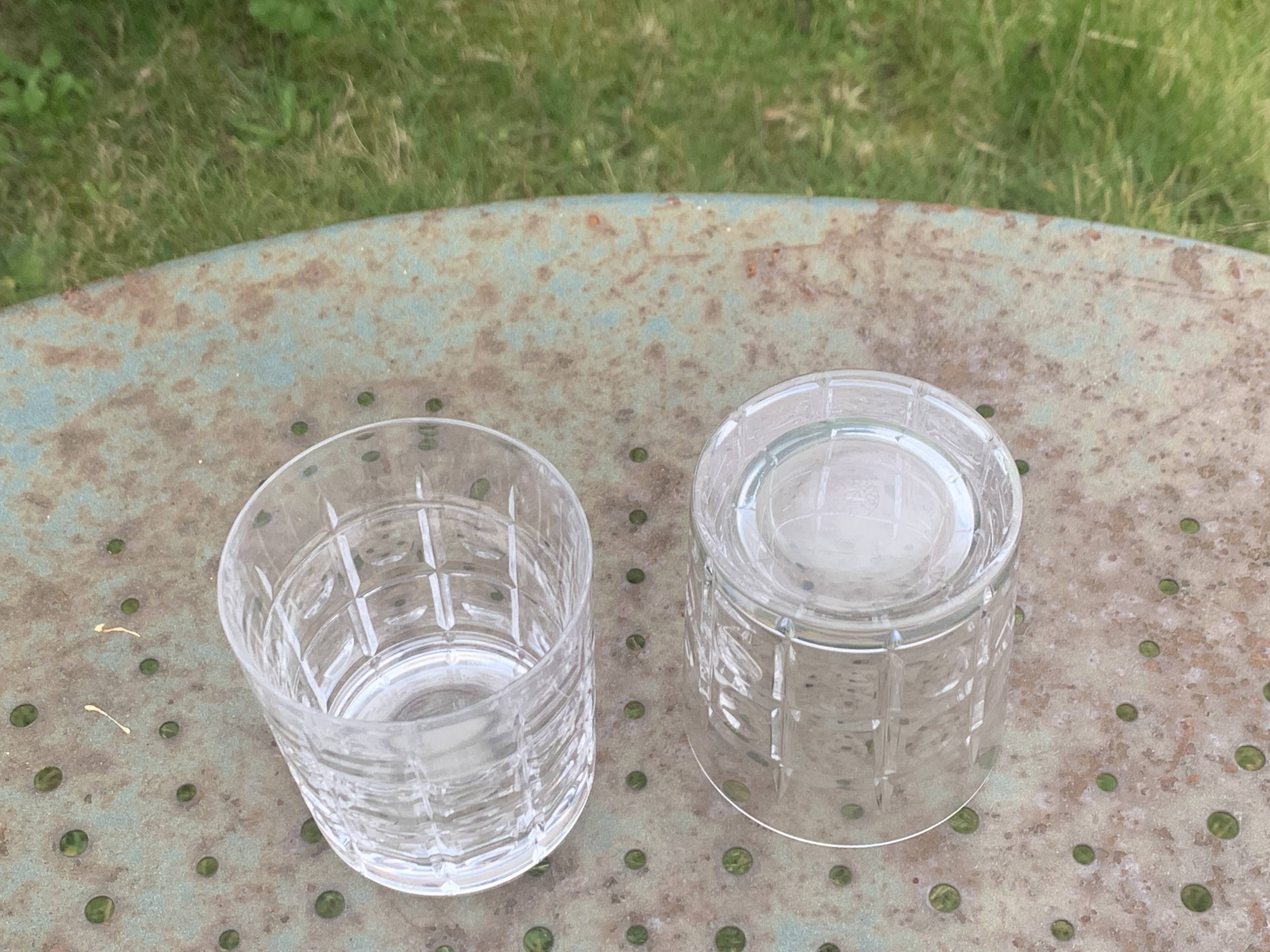 5 whisky glasses, Cristal Bayel stamps, transparent crystal with patterns