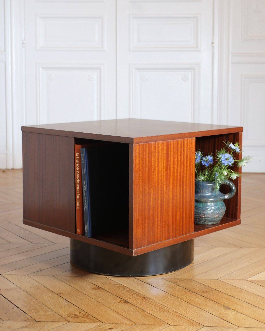 Revolving bookcase from the 60s and 70s