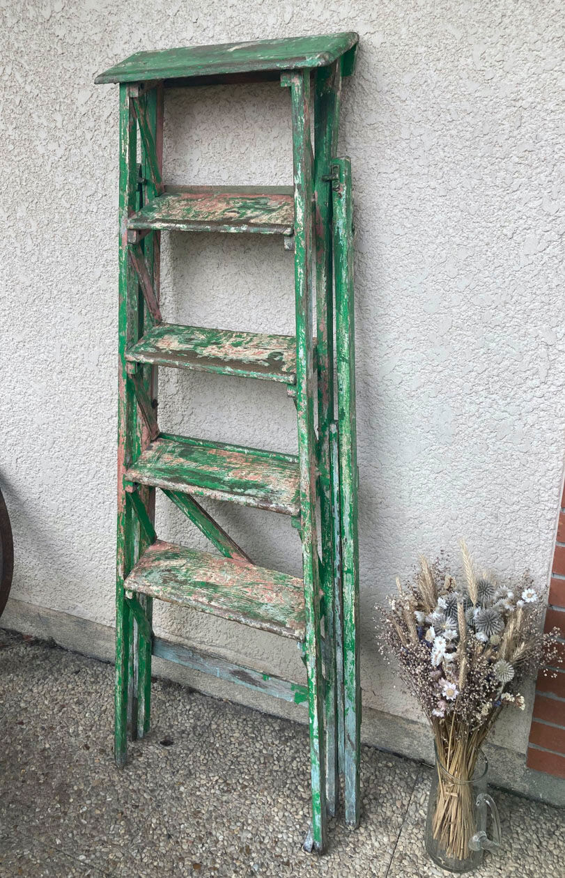 Escabeau d'artiste ancien patiné