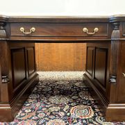 Classic English Vintage Desk Partnerdesk