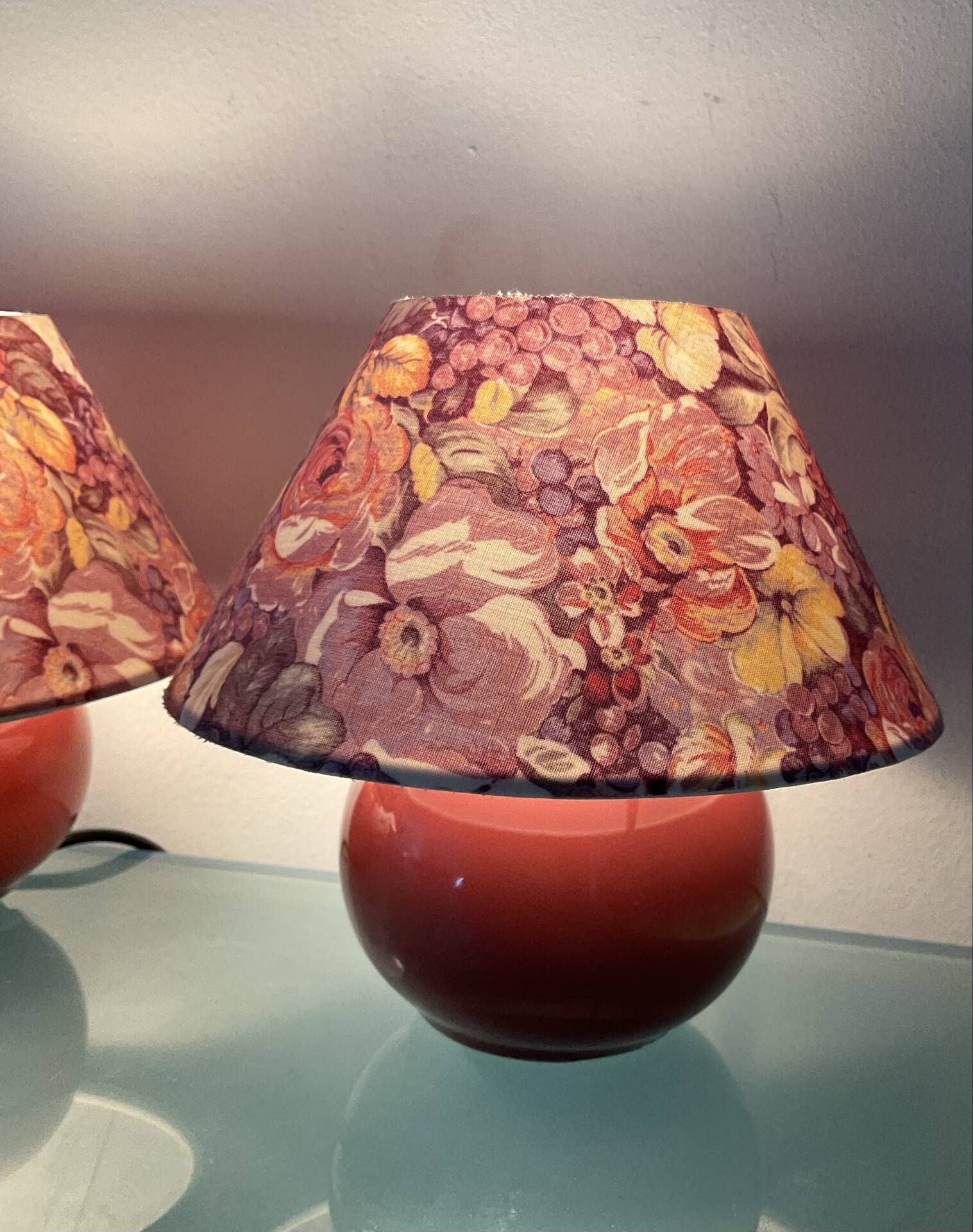 Pair of vintage "Mignon" ceramic lamps from the 1980s.