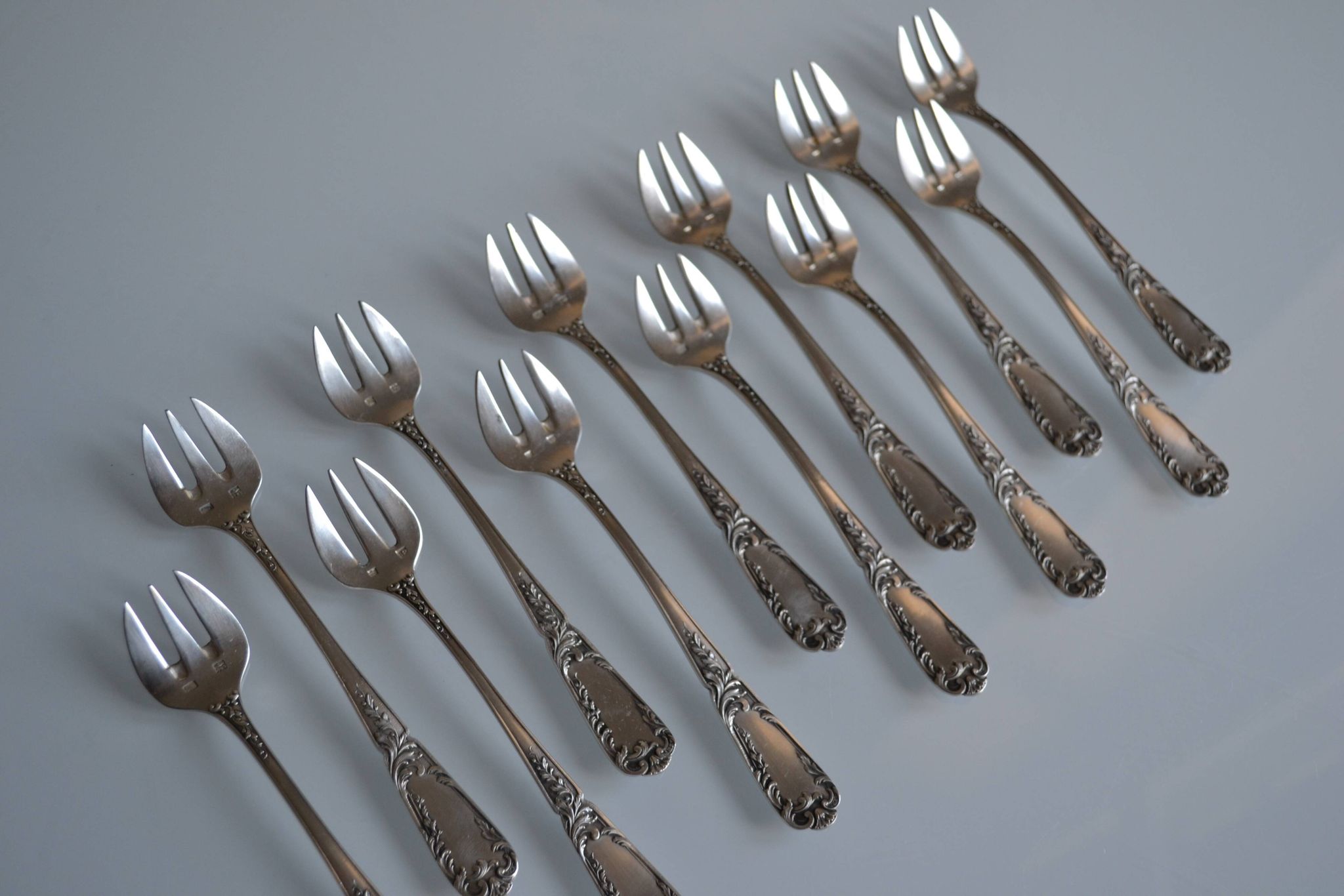 12 fourchettes à huitre métal argenté orfèvre sfam