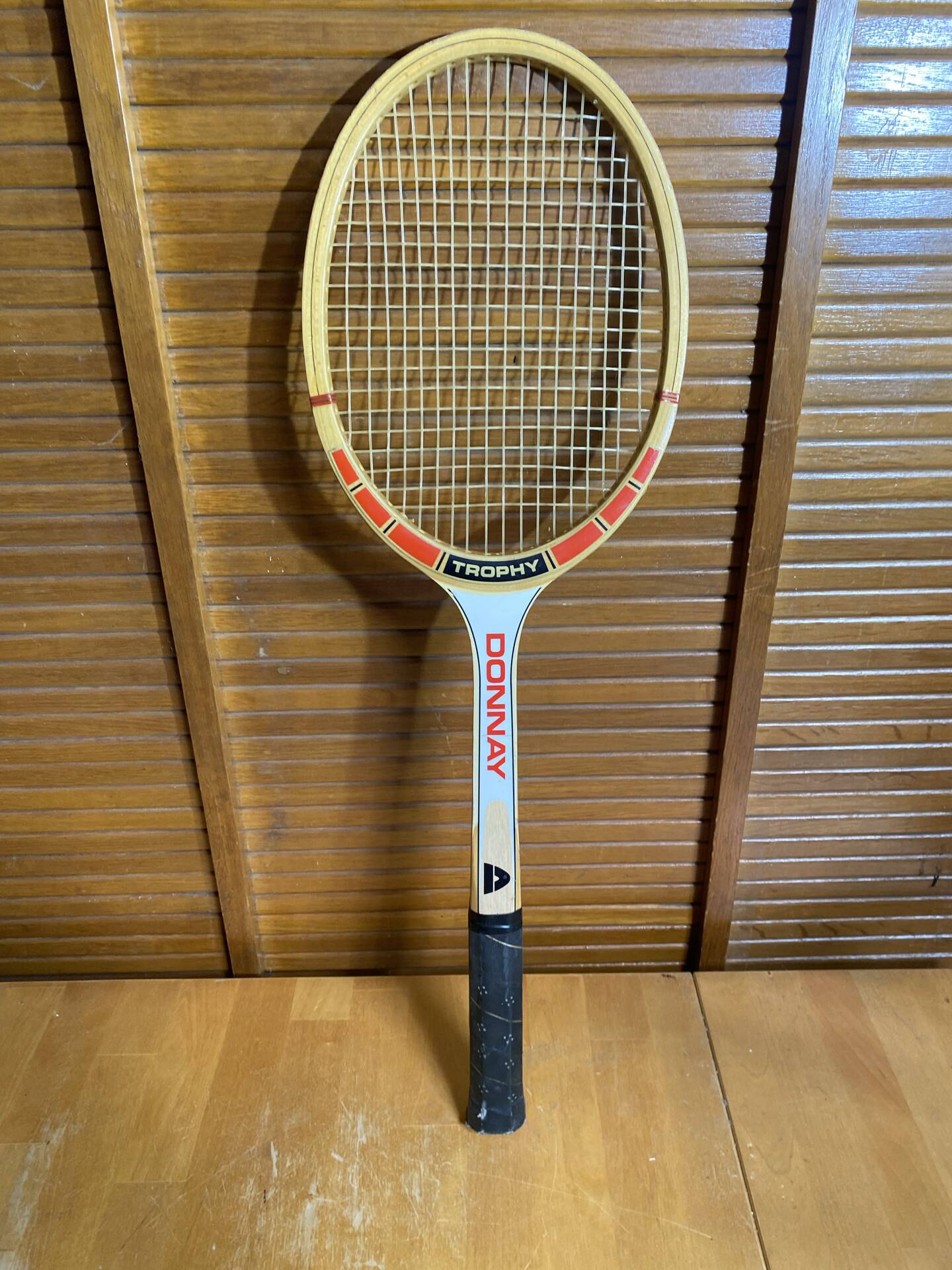 Vintage DONNAY Trophy Wooden Tennis Racket Sport #E224