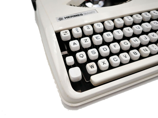 Typewriter Hermes Baby beige cursive revised new tape