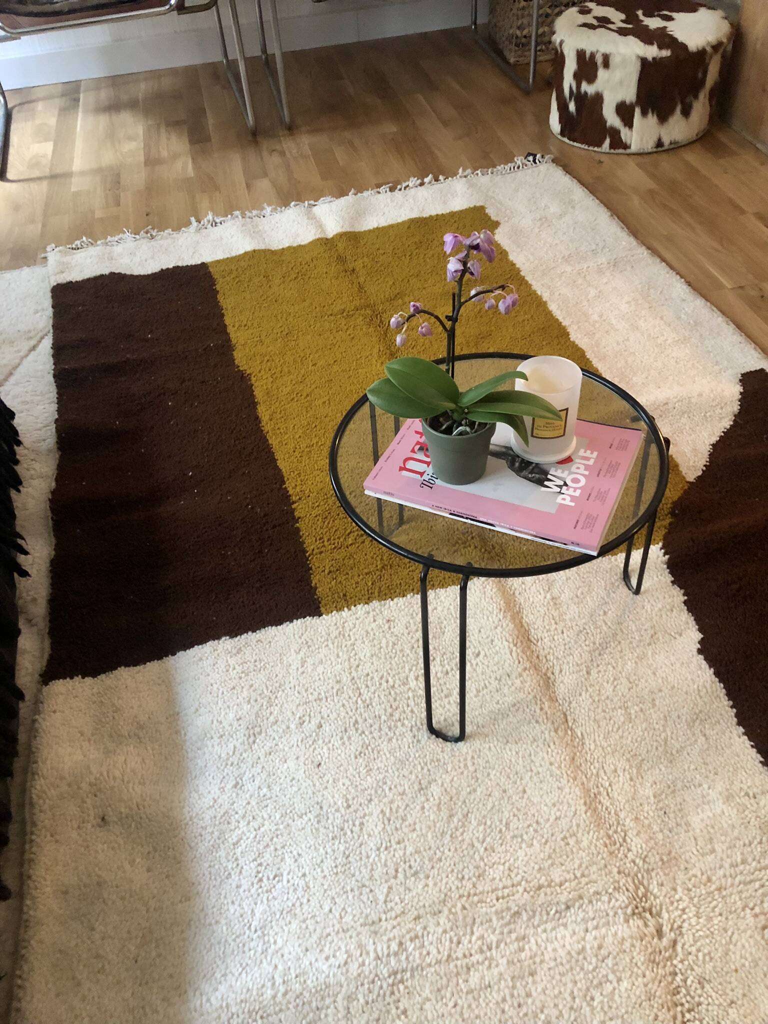 Wool Berber-style rug with geometric patterns