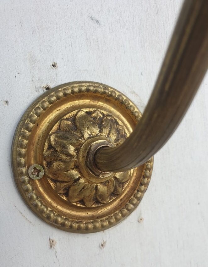 Brass wall lamp and cloudy glass Clichy art deco