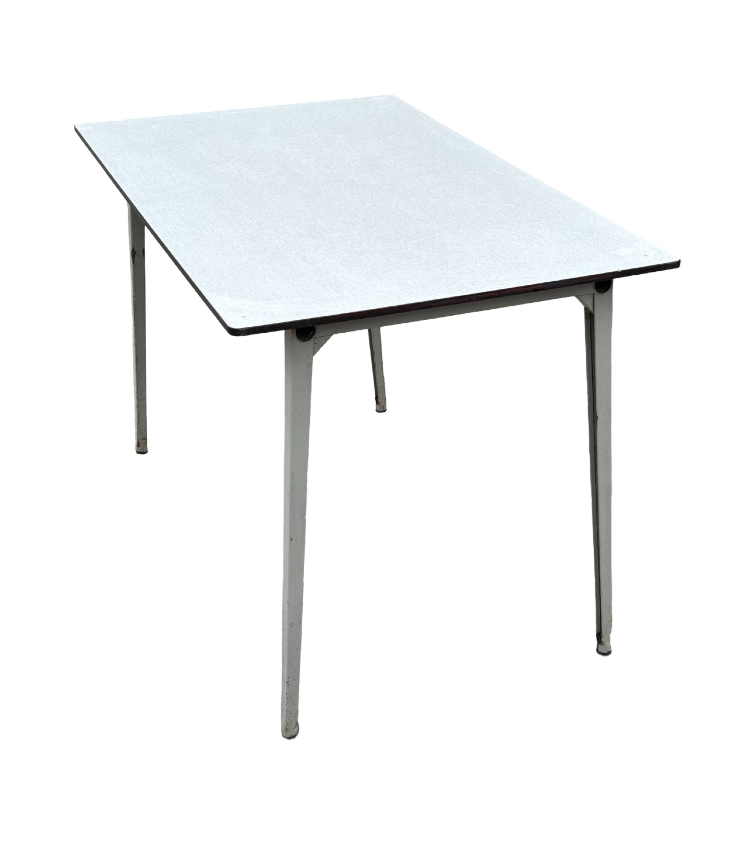 Vintage Reform dining table design Friso Kramer Ahrend de Cirkel