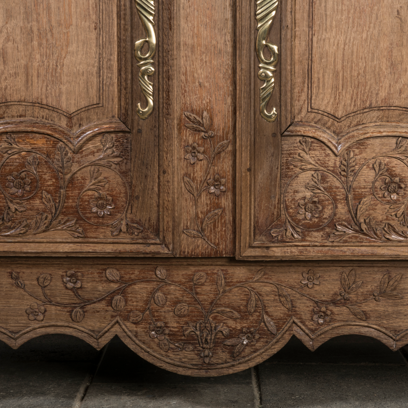 Antique wedding wardrobe