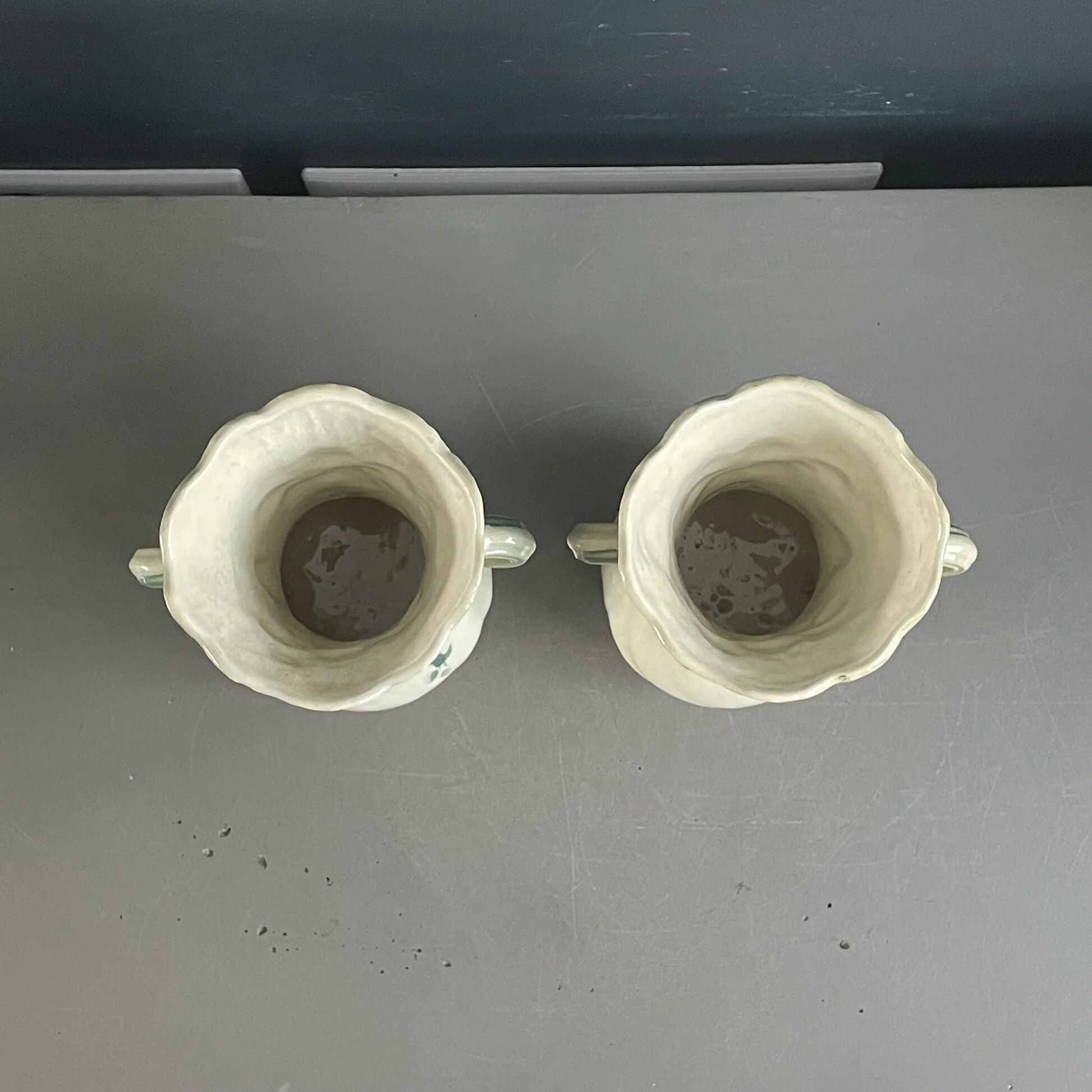 Paire de vases en barbotine St Clément - Réf 1115