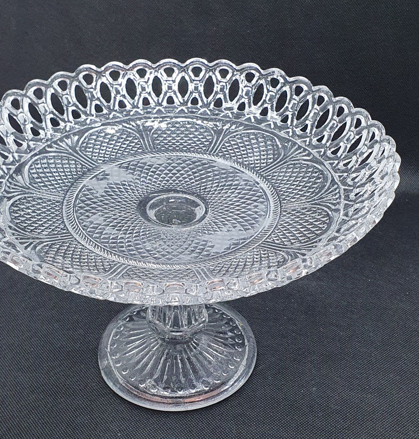 Presentation dish