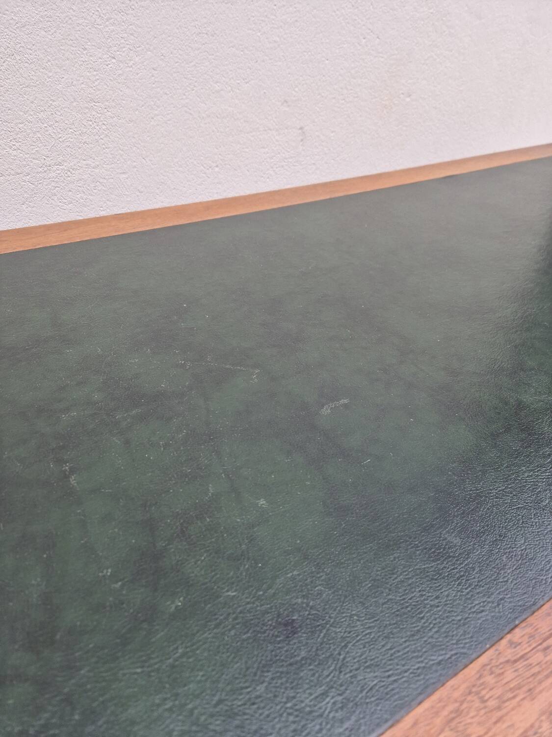 Louis XVI style minister's desk in solid walnut, 4 drawers, old manufacture