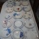 Assortiment de 18 assiettes dominante bleue