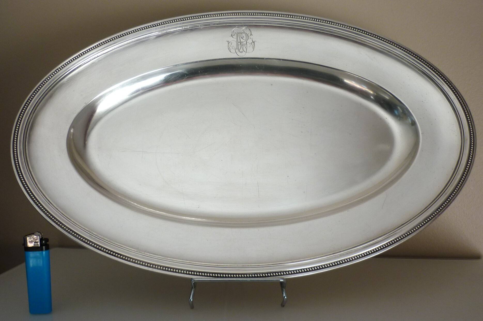Oval dish, silver-plated metal, Christofle goldsmith, pearl frieze model, 49cm
