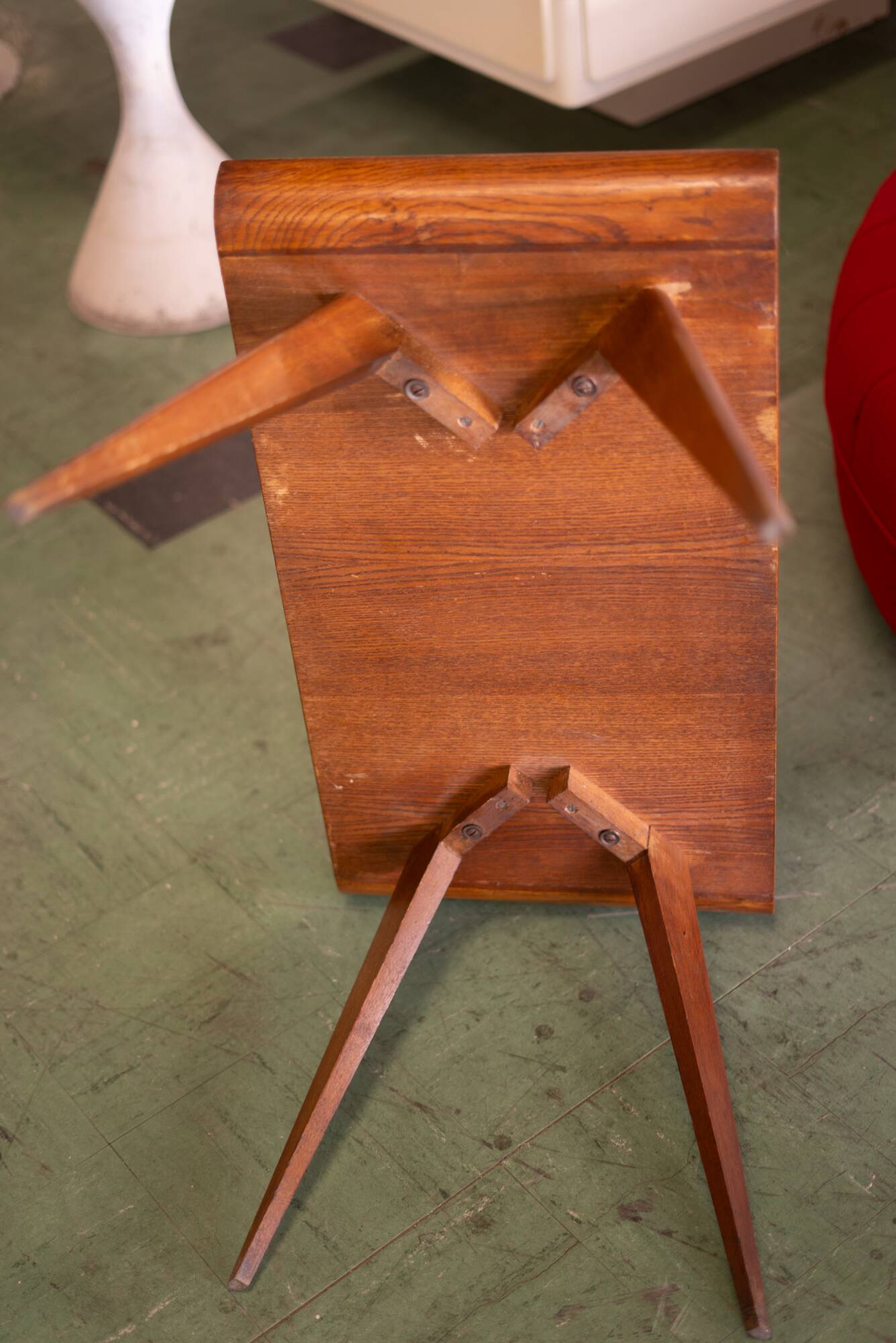 Oak coffee table by Manuel Barbero