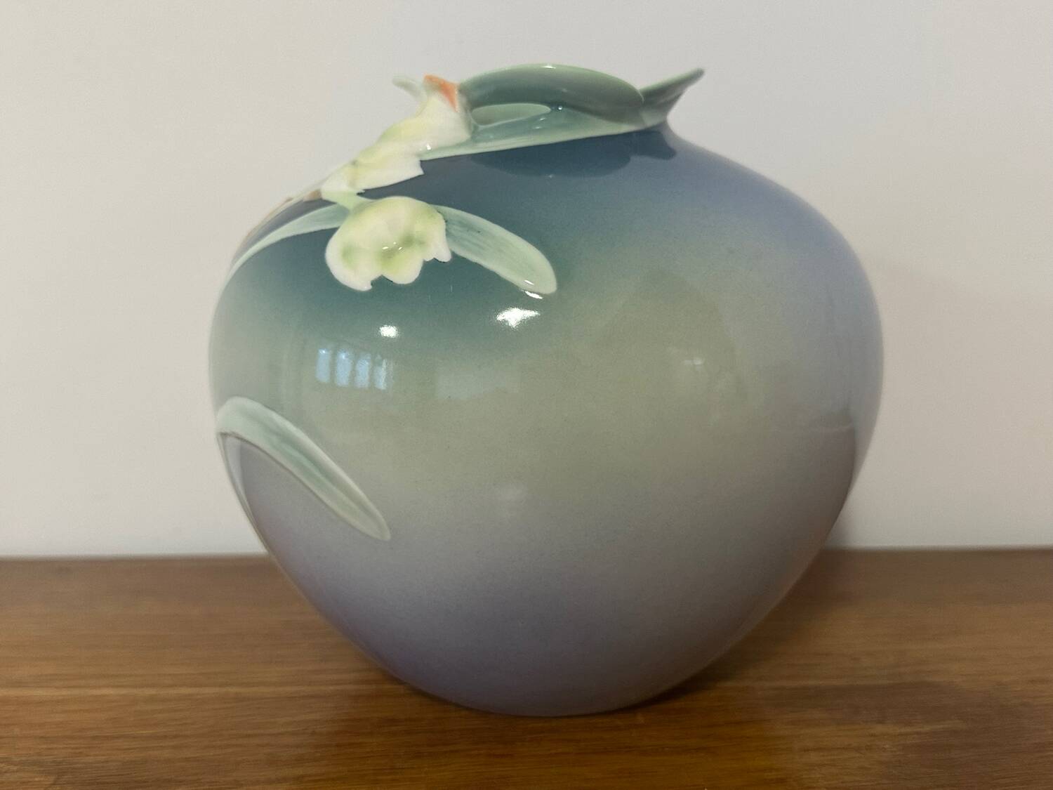 Vase Art nouveau en porcelaine signé Franz