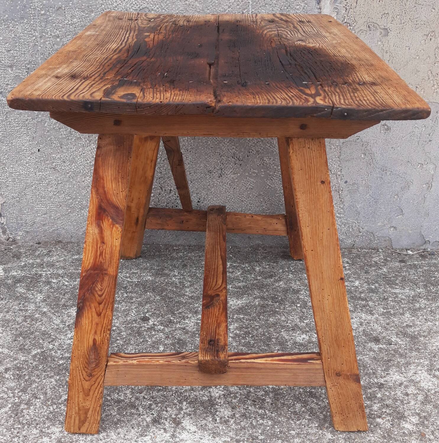 Table d'appoint (ou table basse) à brasero