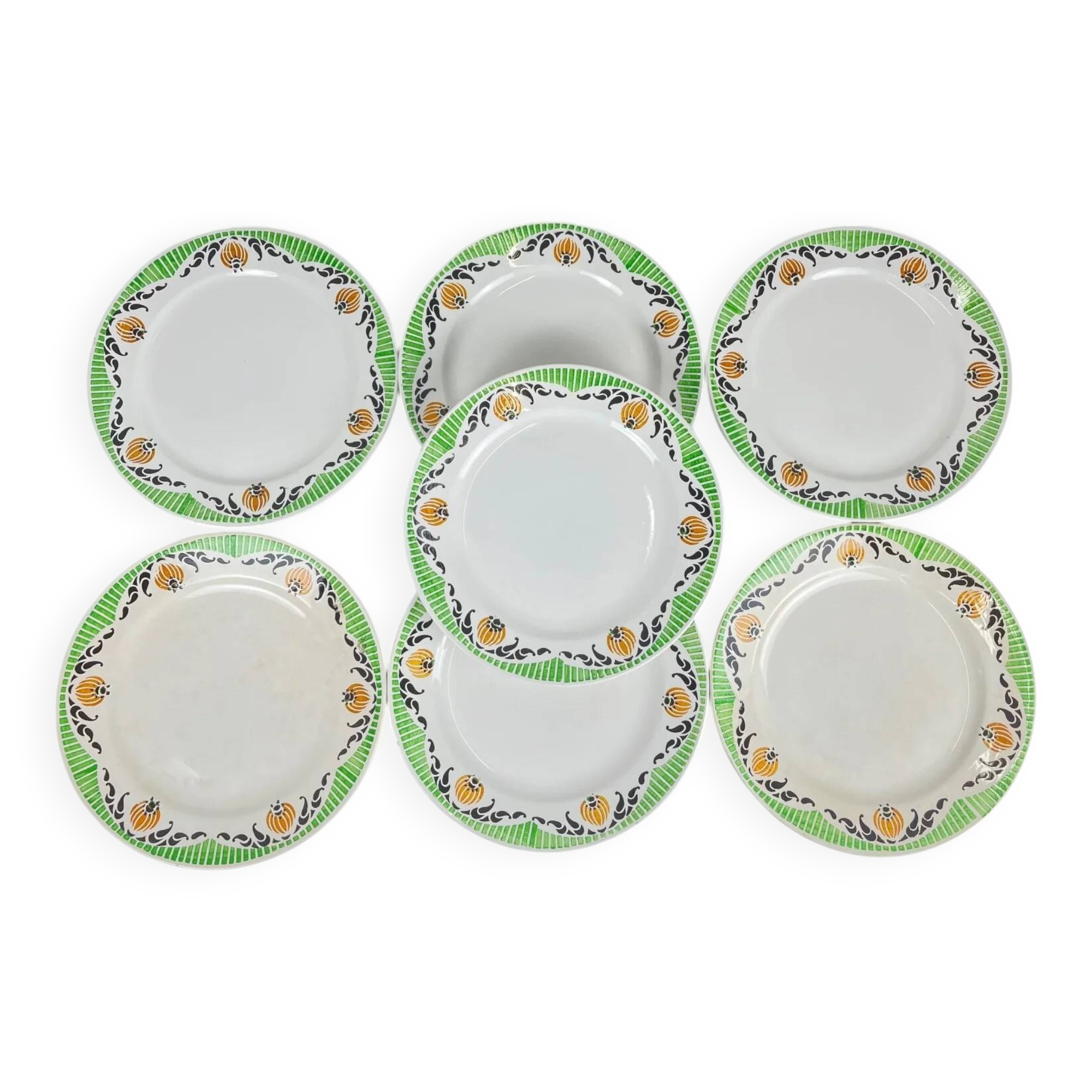 7 assiettes à dessert Sarreguemines "Maroussia", début XXe