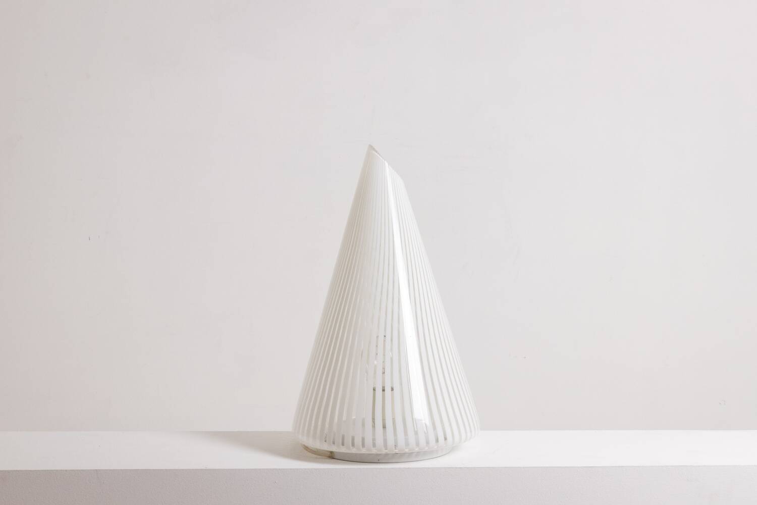 Conical Murano glass lamp with white striped patterns. 1970s.