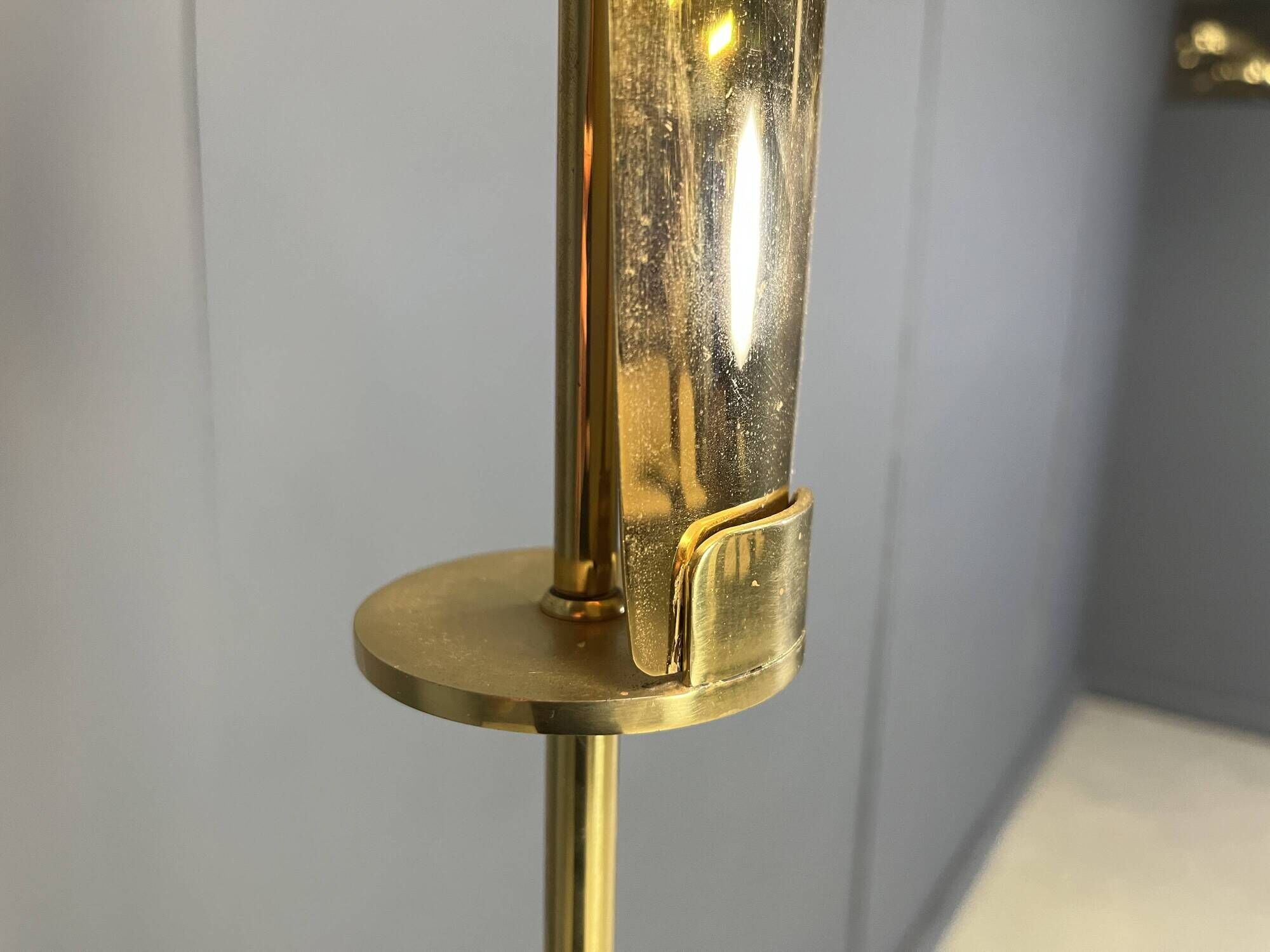 Modernist italian brass floor lamp, 1980s