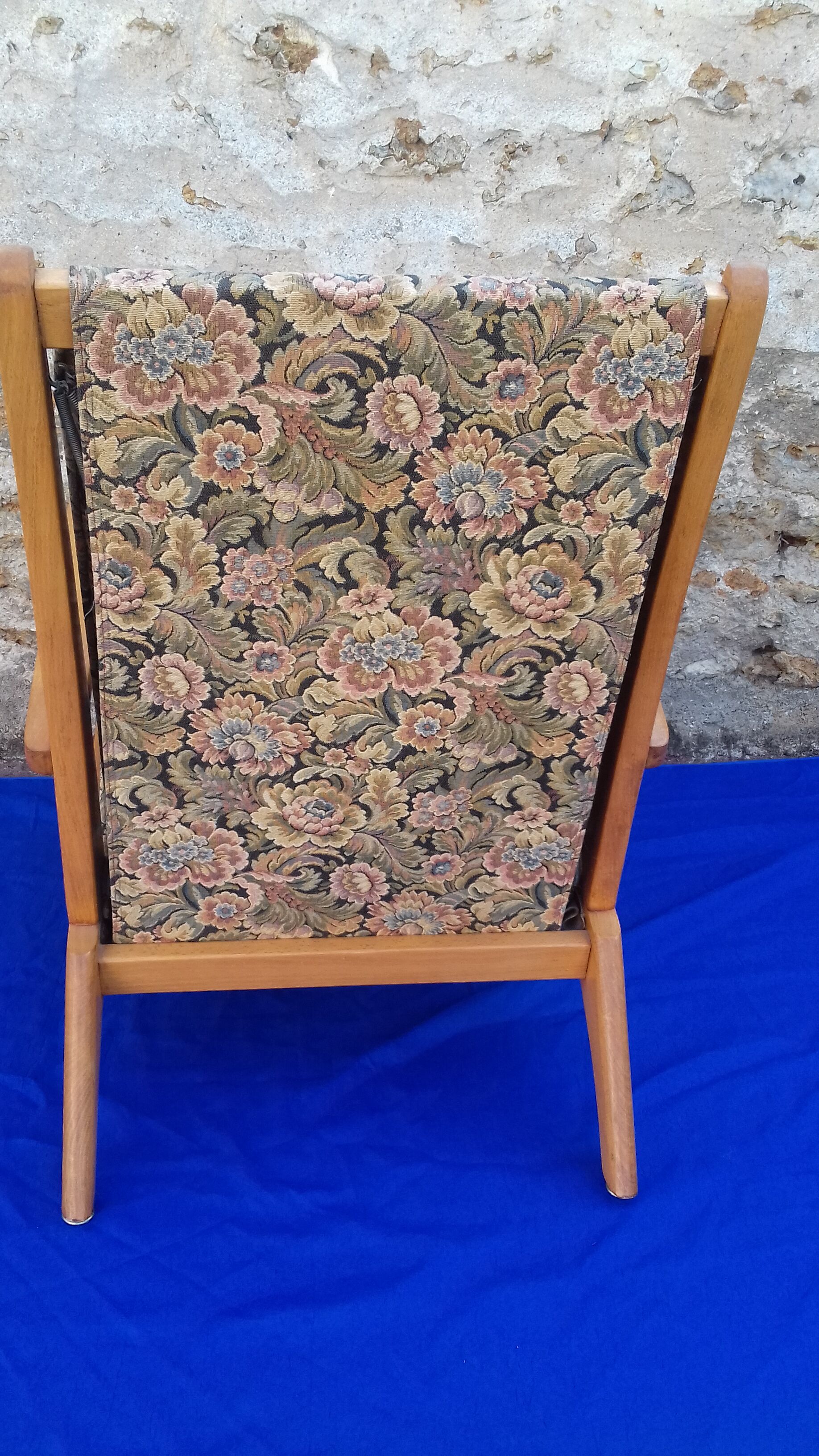 Free-Span edition armchair