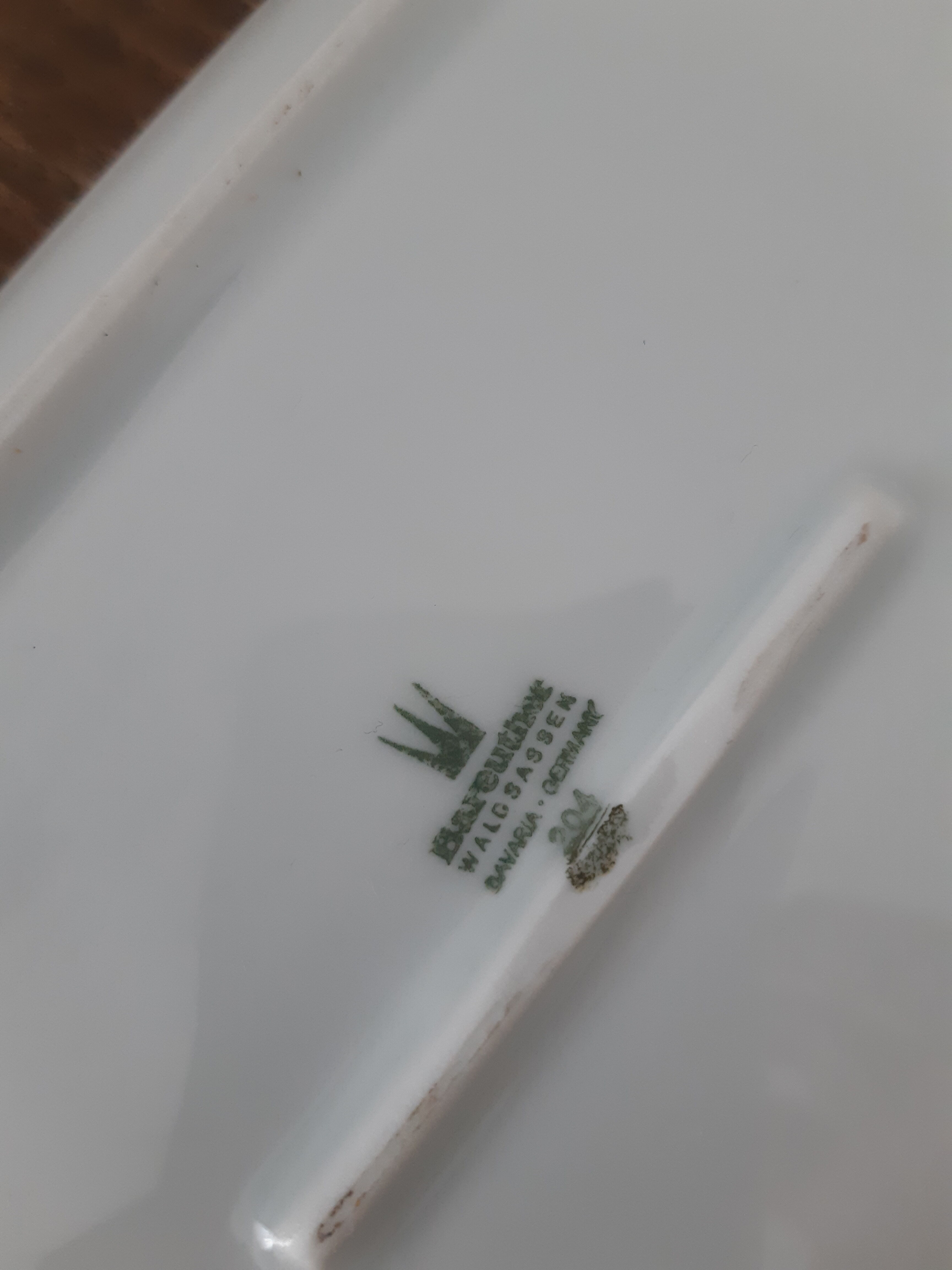 Small dish and its 70s cup