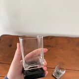 Set of 2 vintage stemmed glasses