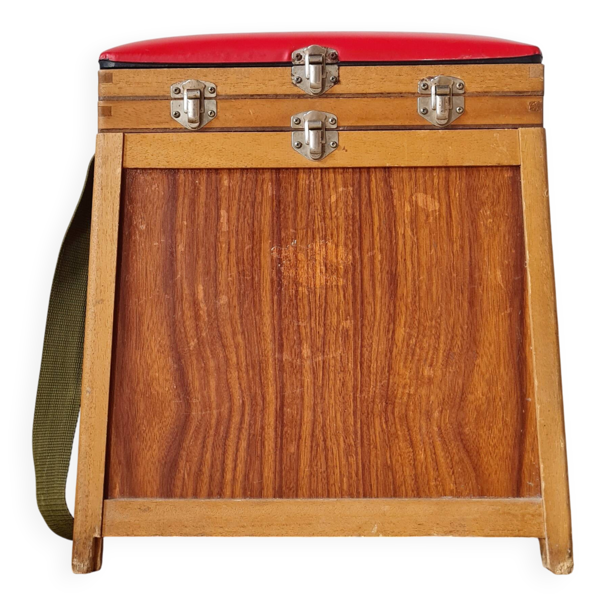 Ancien coffre de pêcheur, tabouret de métier vintage