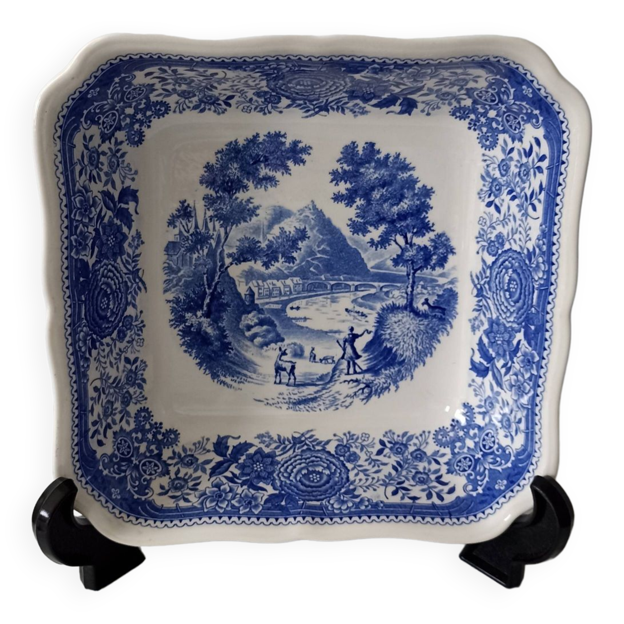 Villeroy and Boch square dish