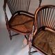 Paire de fauteuils d'angle paillés Jungerstil en acajou 1900.