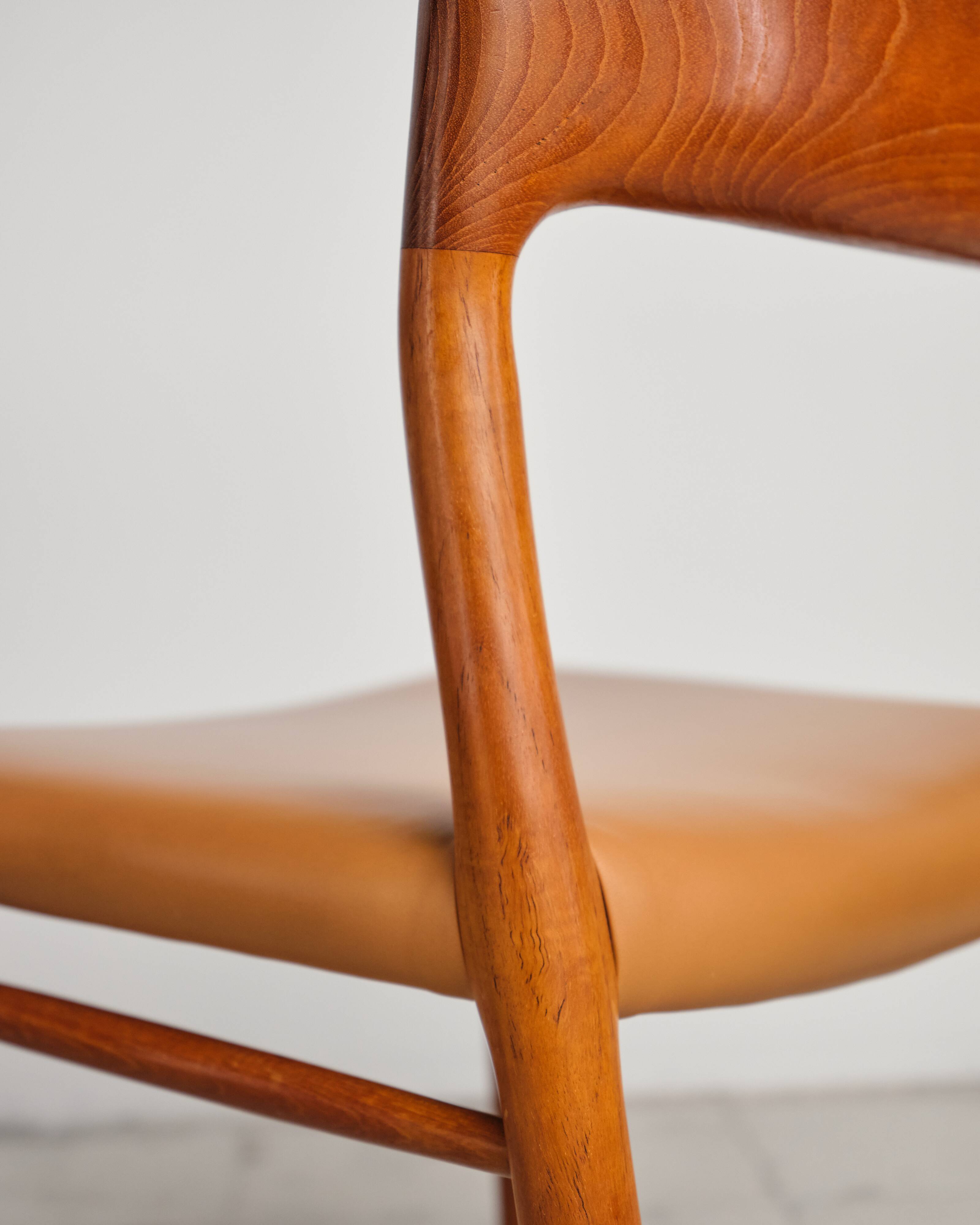 Ensemble de quatre chaises de salle à manger par Niels O. Møller