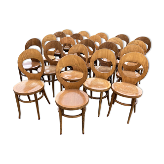 Set of 22 Baumann chairs model Seagull.