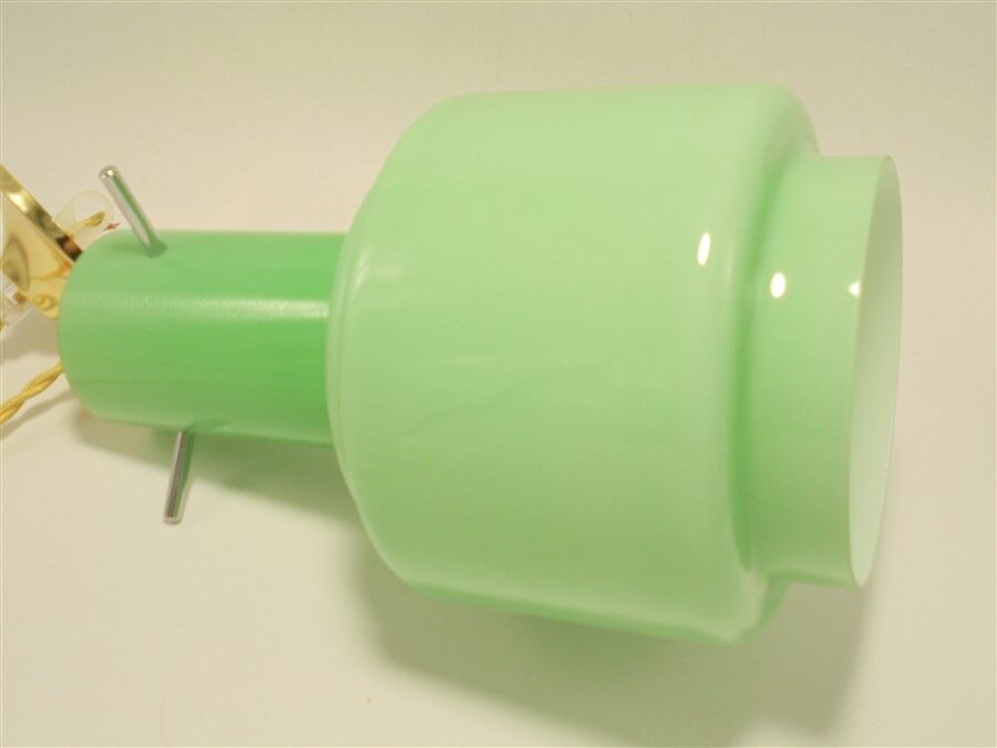 Green vintage suspension