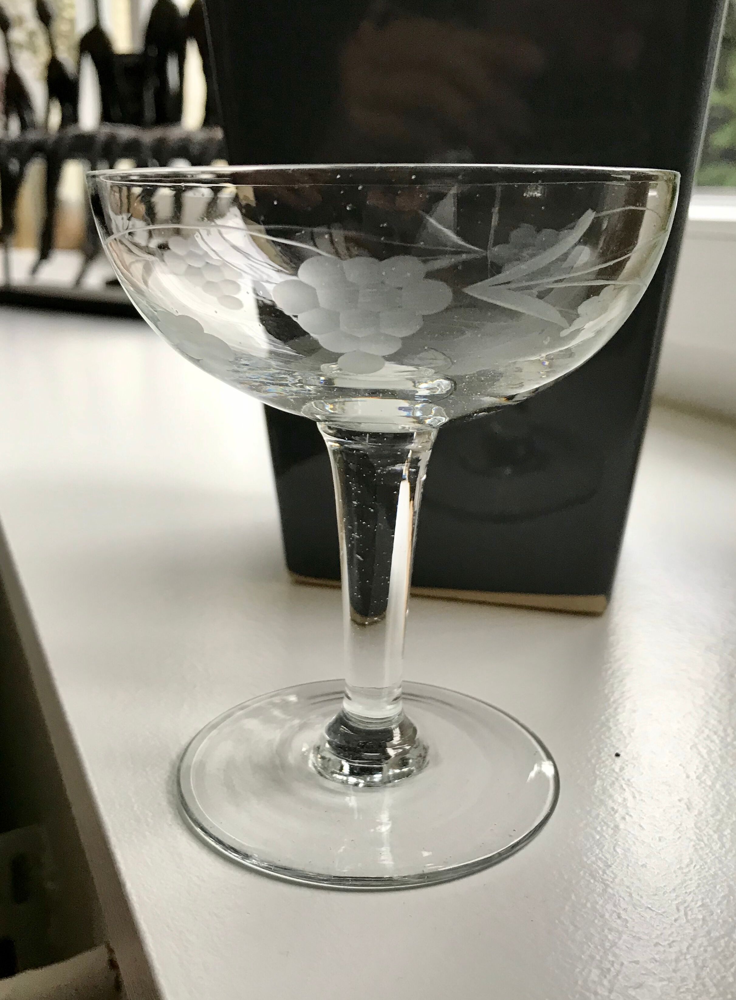 Set of 4 glasses of crystalline champagne mismatched 50s