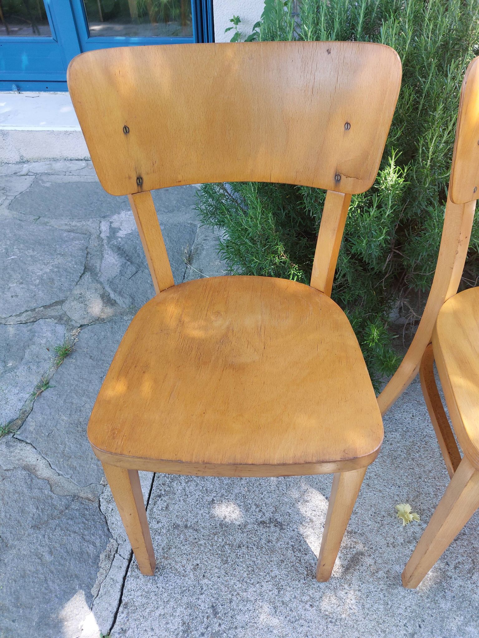 4 chaises bistrot, teinte claire