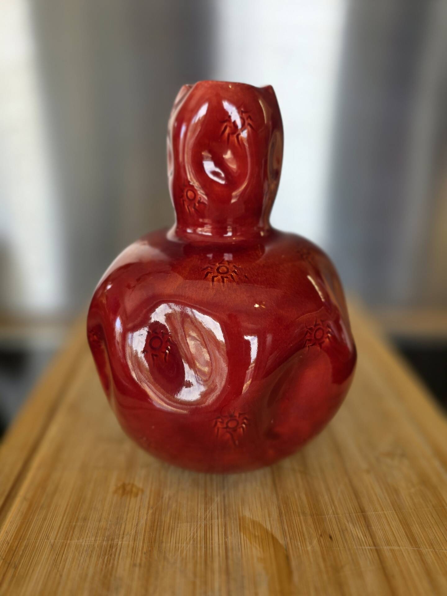 Rare Burmantofts Vase "Soleils" - Arts & Crafts Ceramics, c. 1880