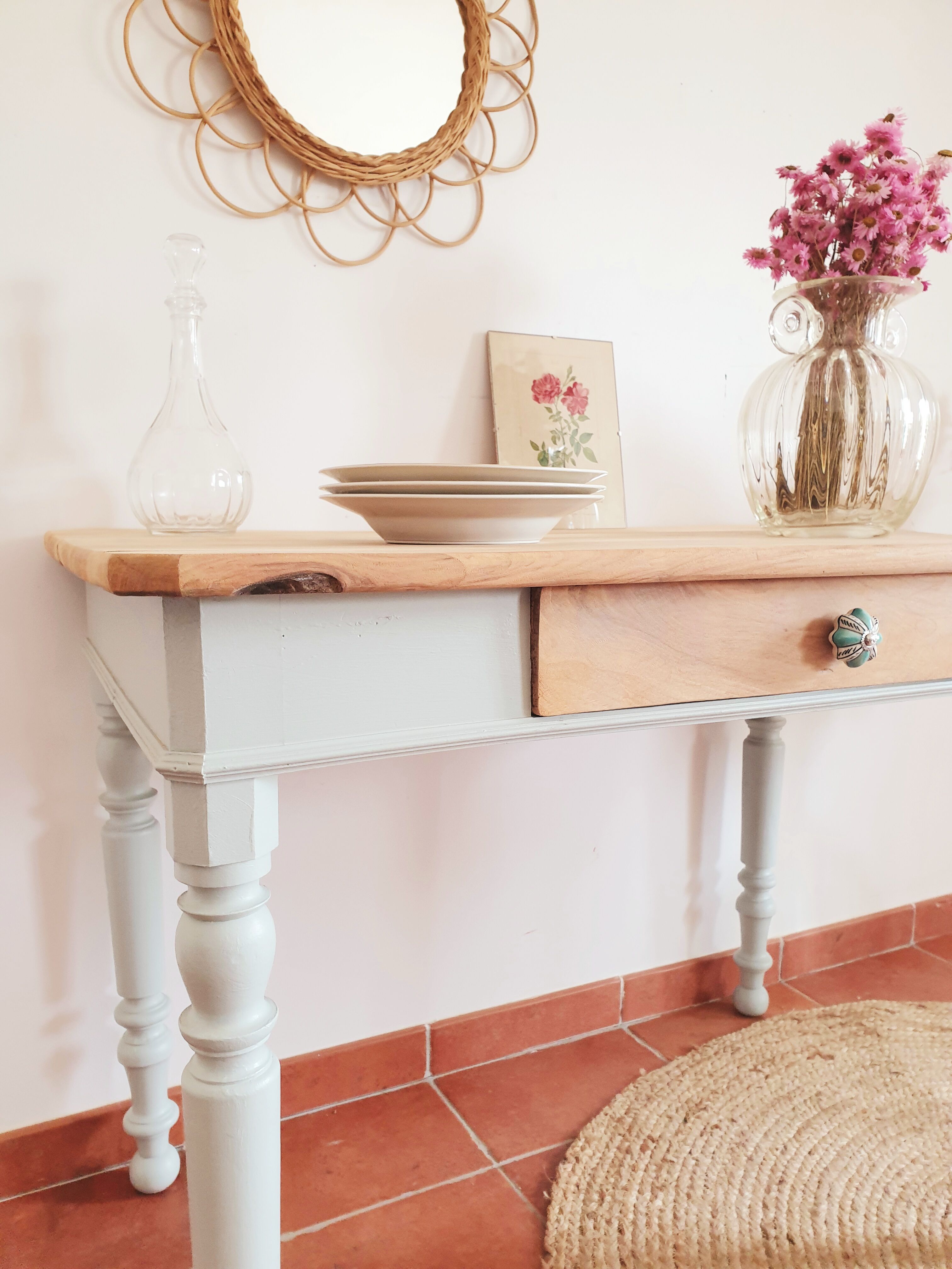 Nice old table/old desk
